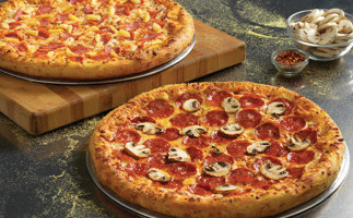 Domino's Pizza food