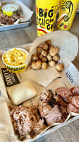 Dickey's Barbecue Pit food