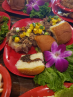 Da Kine Island Grill food