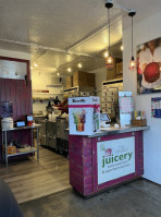 The Weekly Juicery Old Vine St inside