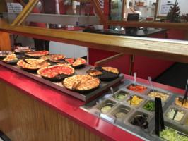 Papa's Pizza To Go In Yadk food
