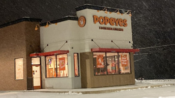 Popeyes Louisiana Kitchen food