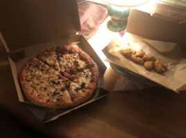 Domino's Pizza food