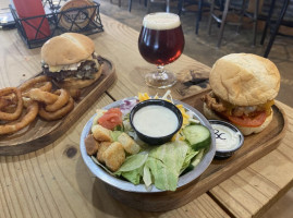 Cedar Creek Brewery food