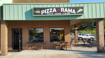 Pizza Rama inside