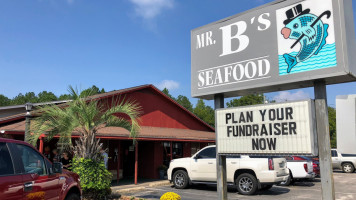 Mr. B's Seafood outside
