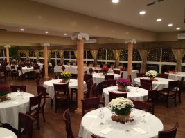 Lakeview Banquets food