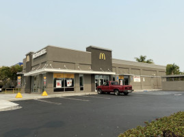 Mcdonald's outside