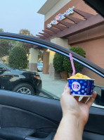 Baskin-robbins outside