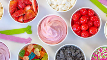 Yogurtland Claremont food