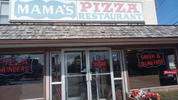 Mama's Pizza outside