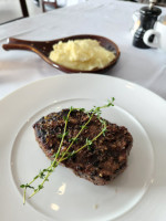 Mastello Steakhouse food