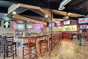 Gibbys Eatery And Sports Bar Restaurant food