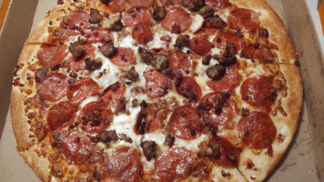 Little Caesars Pizza food