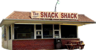 The Snack Shack outside