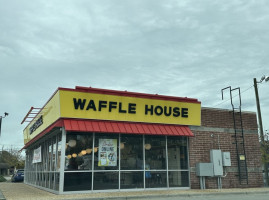 Waffle House outside