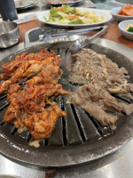 Hwang's food