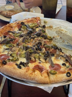 Fratelli’s Pizzeria food