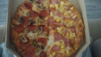 Domino's Pizza food