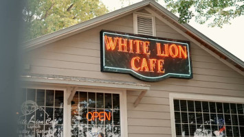 White Lion Cafe outside