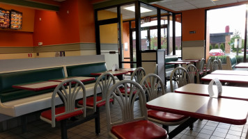 Taco Bell inside