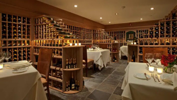 1865 Wine Cellar At Mountain View Grand Resort Spa food