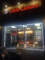 Little Caesars Pizza outside