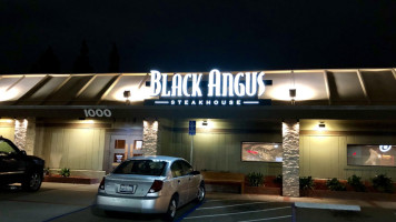 Black Angus Steakhouse outside