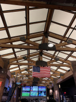 Amerisports Grill inside