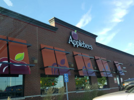 Applebee's Grill Bar Restaurant outside