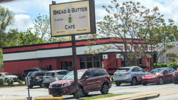 Bread Butter Cafe food