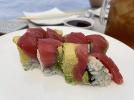 Niya Sushi food