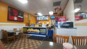 Alberto's Mexican Food food