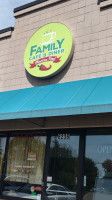 Family Cafe Diner outside