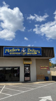 Mueller's Bistro Bakery food