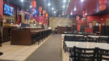 Fujiyama Japanese Steakhouse Sushi inside