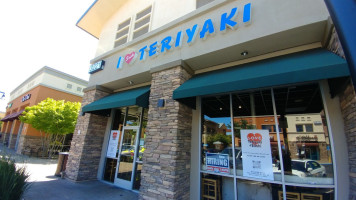 I Love Teriyaki Sushi outside