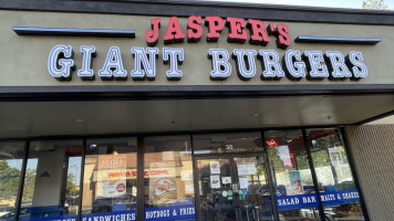 Jasper's Giant Burgers food