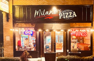 Milano's Pizza food