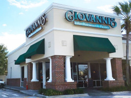 Giovanni's Pizzeria Kitchen outside