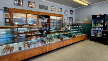 Gering Bakery food