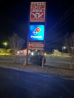 Domino's Pizza outside