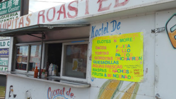 Lupita's Roasted Corn Taco food