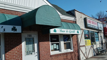 Shamrocks Grill food