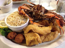 Sartin's Seafood food