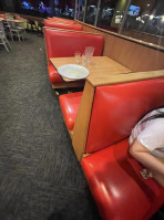 Peter Piper Pizza food