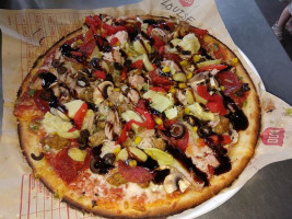 Mod Pizza food