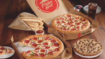 Pizza Hut food