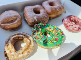 Donuts To Go food