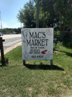 Mack's Market outside